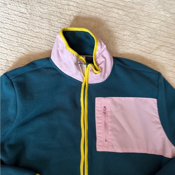 Ivory Ella Zip up - Picture 3 of 7